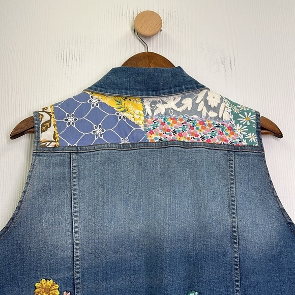 John Mark - Patch Print And Embroidered Floral Sleeveless Denim Button Up Vest L - Picture 13 of 13